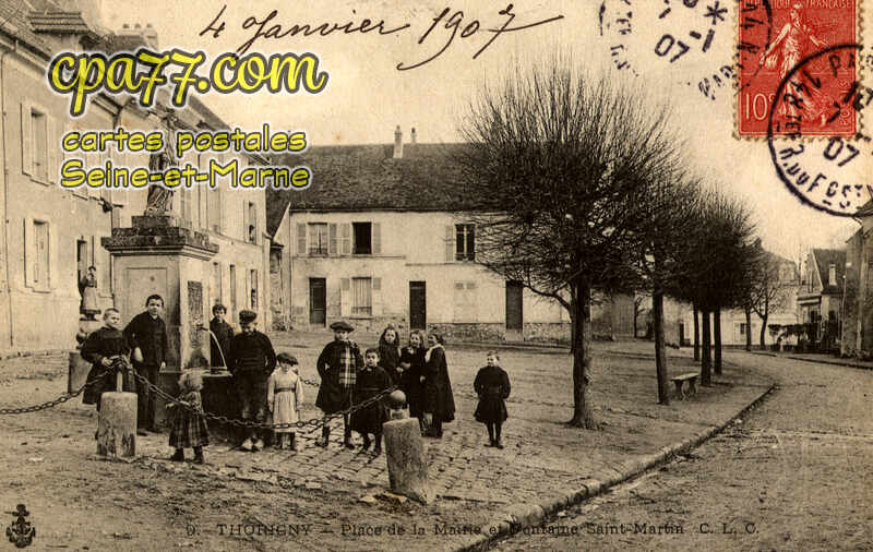 Thorigny Sur Marne (Seine-et-Marne) - Place de la Mairie et Fontaine Saint-Martin