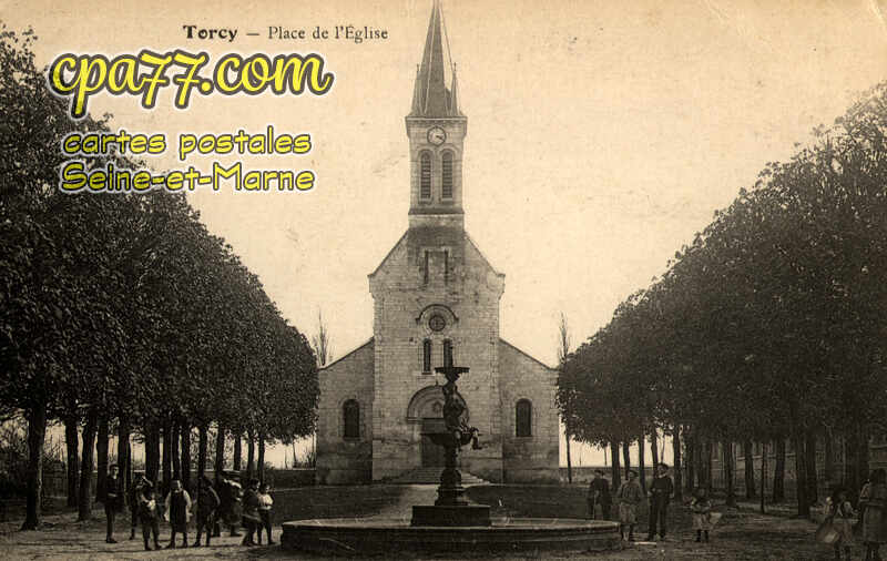 Torcy (Seine-et-Marne) - Place de l&rsquo;Eglise