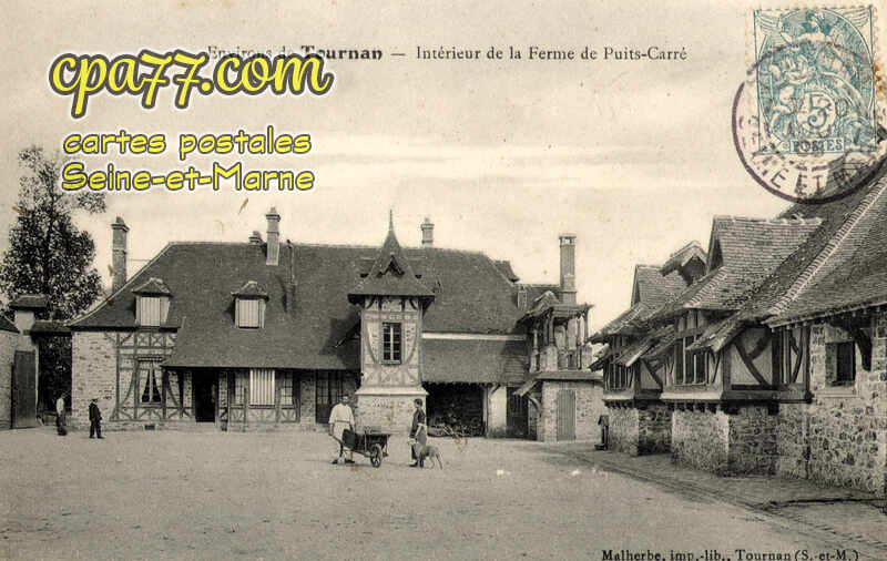 Tournan En Brie (Seine-et-Marne) - Intérieur de la Ferme de Puits-Carré