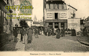 Tournan En Brie (Seine-et-Marne) - Place du Marché