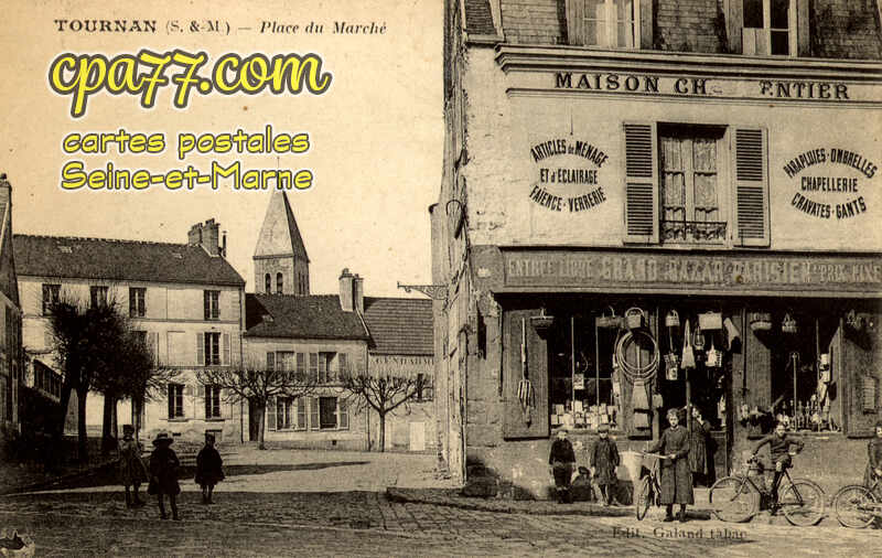 Tournan En Brie (Seine-et-Marne) - Place du Marché