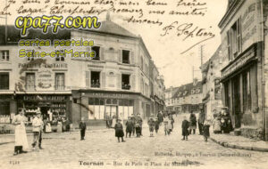 Tournan En Brie (Seine-et-Marne) - Rue de Paris et Place du Marché