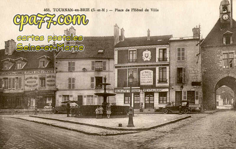Tournan En Brie (Seine-et-Marne) - Place de l&rsquo;Hôtel de Ville