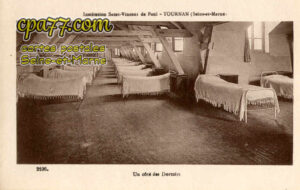 Tournan En Brie (Seine-et-Marne) - Institution Saint-Vincent de Paul – Un côté des Dortoirs