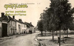 Ury (Seine-et-Marne) - Route de Fontainebleau