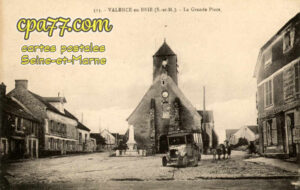 Valence En Brie (Seine-et-Marne) - La Grande Place