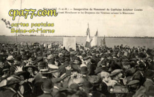 Vanvillé (Seine-et-Marne) - Inauguration du Monument du Capitaine Aviateur Camine – Le Colonel Hirschauer et les Drapeaux des Vétérans saluent le Monument
