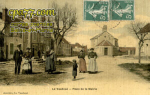 Le Vaudoué (Seine-et-Marne) - Place de la Mairie