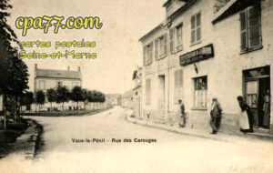 Vaux Le Pénil (Seine-et-Marne) - Rue de Carouges