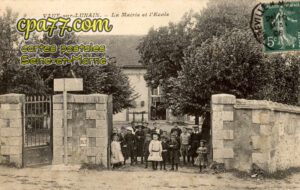 Vaux Sur Lunain (Seine-et-Marne) - La Mairie et l&rsquo;Ecole