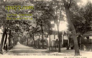 Véneux Les Sablons (Seine-et-Marne) - Environs de Moret – Les Sablons – Avenue de Fontainebleau, vers l&rsquo;Hôtel du Coq