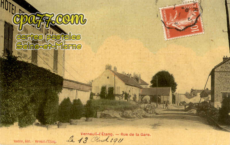Verneuil L'étang (Seine-et-Marne) - Rue de la Gare