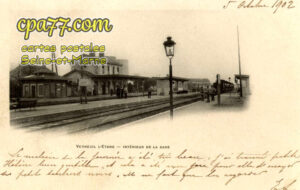 Verneuil L'étang (Seine-et-Marne) - Intérieur de la Gare