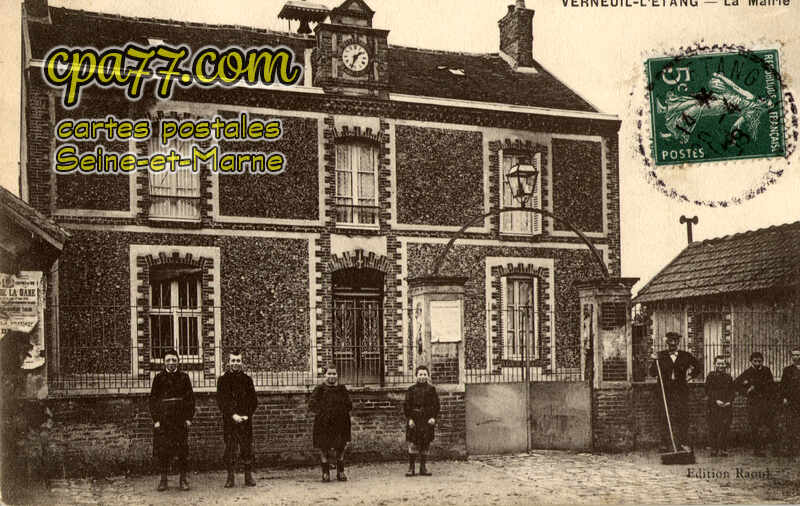 Verneuil L'étang (Seine-et-Marne) - La Mairie