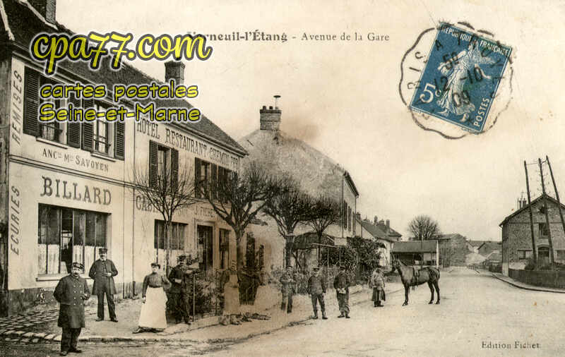 Verneuil L'étang (Seine-et-Marne) - Avenue de la Gare (en l&rsquo;état)