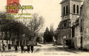 Verneuil L'étang (Seine-et-Marne) - Place de l&rsquo;Eglise
