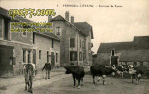 Verneuil L'étang (Seine-et-Marne) - Intérieur de Ferme