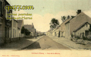 Verneuil L'étang (Seine-et-Marne) - Rue de la Mairie