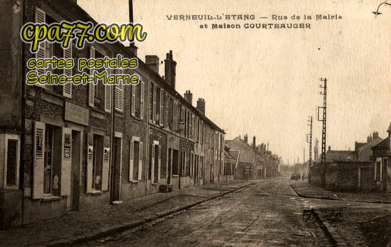Verneuil L'étang (Seine-et-Marne) - Rue de la Mairie