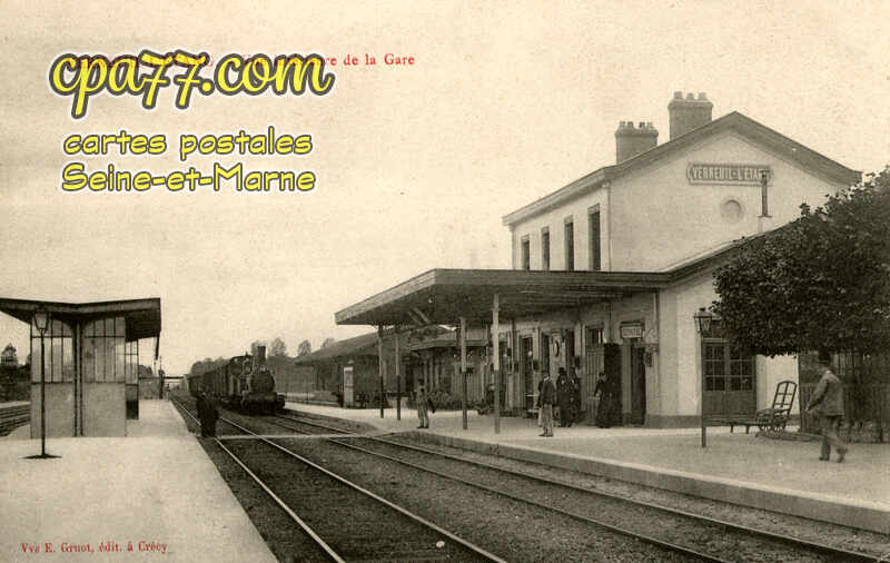 Verneuil L'étang (Seine-et-Marne) - Vue intérieure de la Gare
