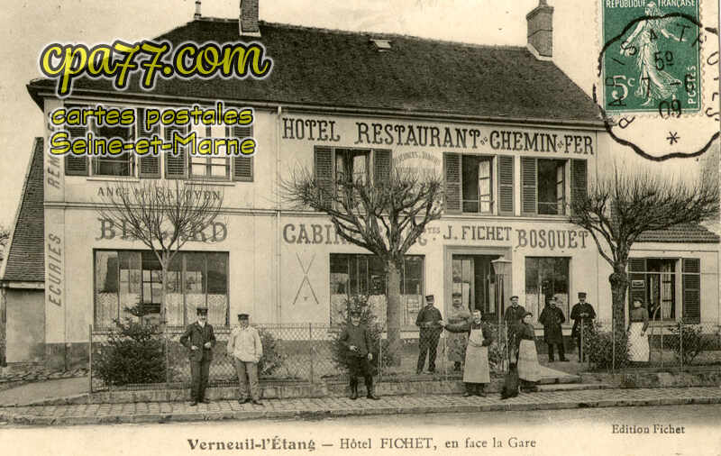Verneuil L'étang (Seine-et-Marne) - Hôtel Fichet, en face la Gare