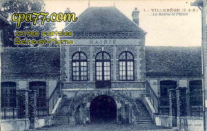 Villebéon (Seine-et-Marne) - La Mairie et l&rsquo;Ecole