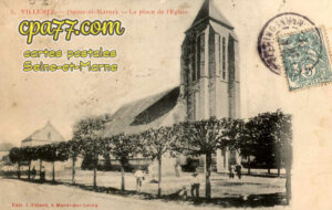 Villemer (Seine-et-Marne) - La Place de l&rsquo;Eglise