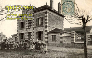 Villeneuve Le Comte (Seine-et-Marne) - Ecole Laïque des Filles