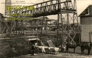 Villenoy (Seine-et-Marne) - Sortie des wagonnets allant à la Décharge