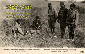Villeroy (Seine-et-Marne) - Tirailleurs marocains soignant un blessé allemand