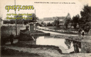 Vinantes (Seine-et-Marne) - L&rsquo;Abreuvoir et la Route de Juilly
