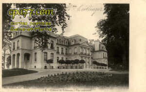 Voisenon (Seine-et-Marne) - Le Château, vue intérieure